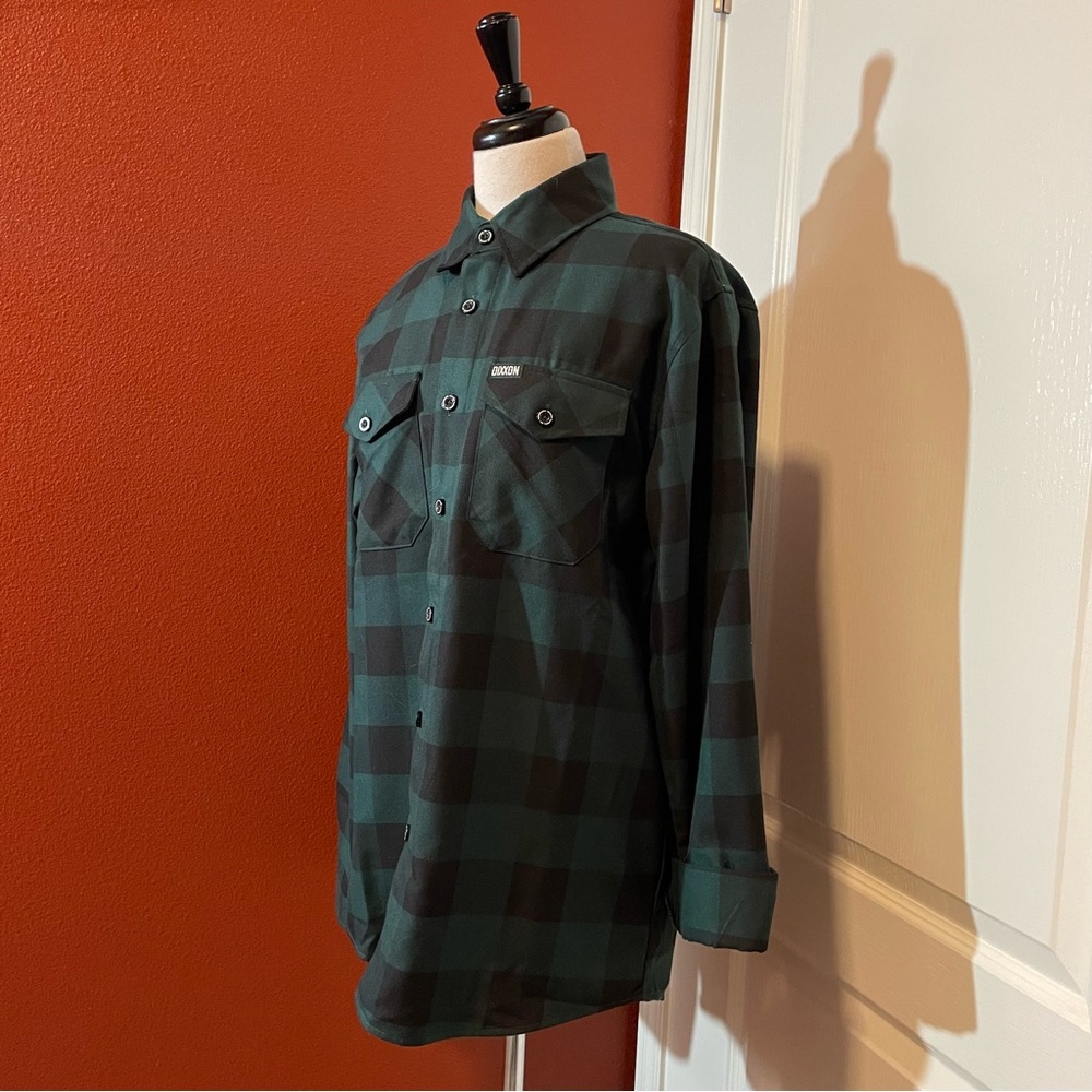 Dixxon Men’s Evergreens Green Plaid Button Down Long Sleeve Cholo Flannel